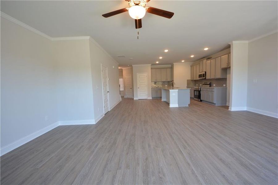 Spacious, unfurnished interior of a new home in Somerset at Riverbrook, Gainesville (Image 17). Spacious, unfurnished interior of a new home in Somerset at Riverbrook, Gainesville (Image 17).
