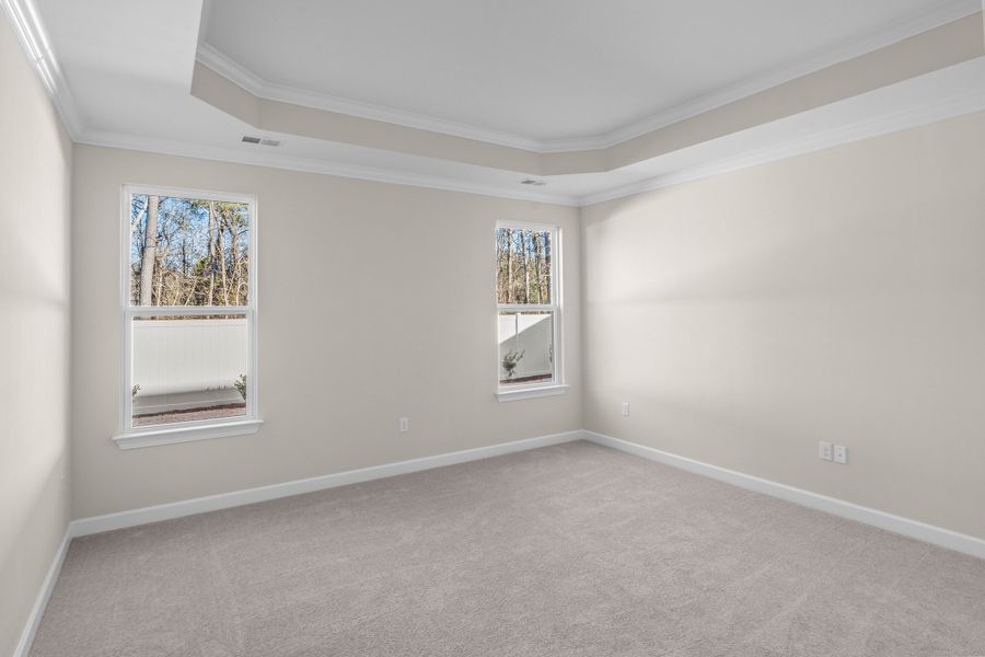 Spacious, unfurnished interior of a new home in Coastal Club of the Carolinas, Calabash (Image 13).