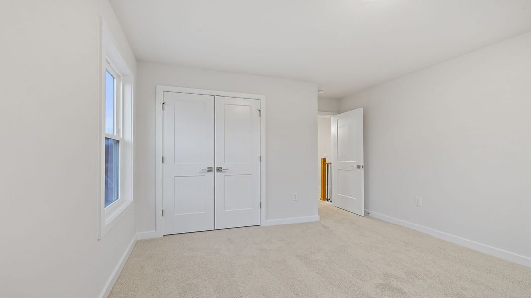 Spacious, unfurnished interior of a new home in Harrison Valley, Simpsonville (Image 28).