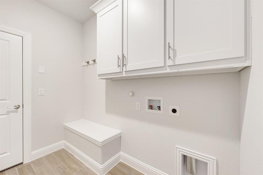 Furnished interior view inside a new home in Terracina, Rockwall (Image 11). Furnished interior view inside a new home in Terracina, Rockwall (Image 11).