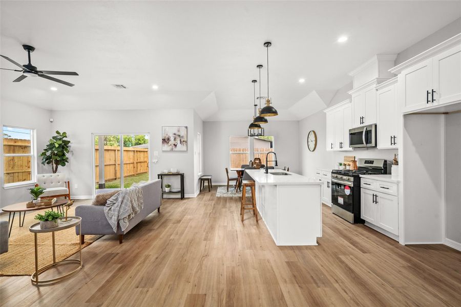 Image 3 of a home in .