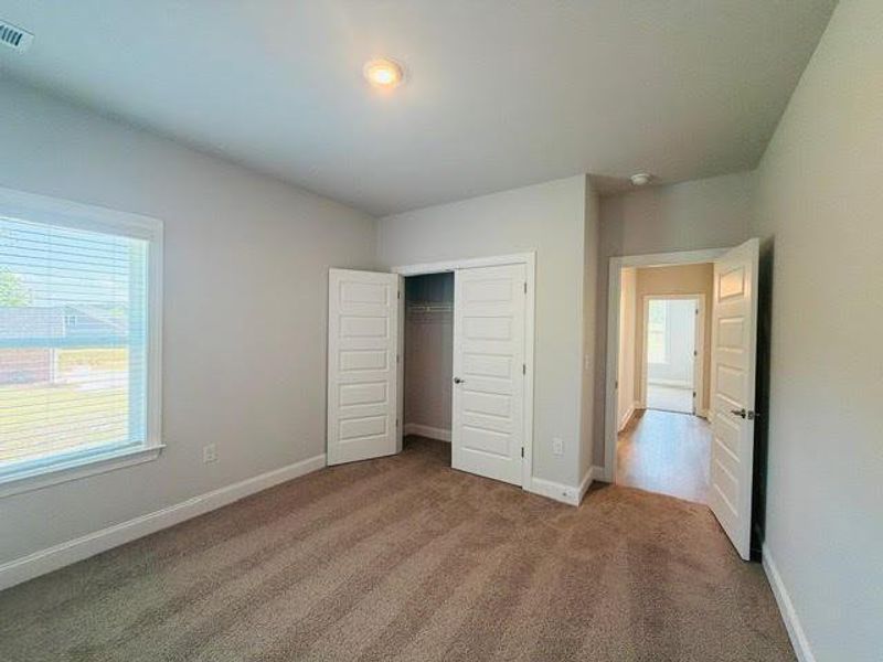 Spacious, unfurnished interior of a new home in Tuscany Hills, Douglasville (Image 25).