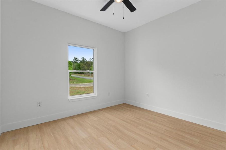 Spacious, unfurnished interior of a new home in , Citrus Springs (Image 26).