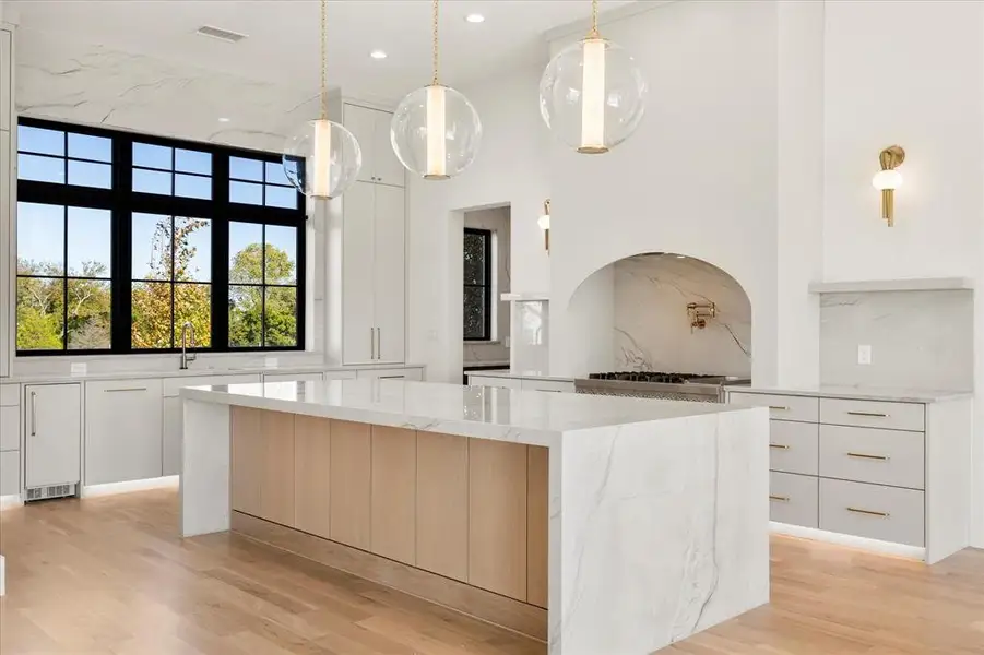 Furnished interior view inside a new home in , Heath (Image 10).