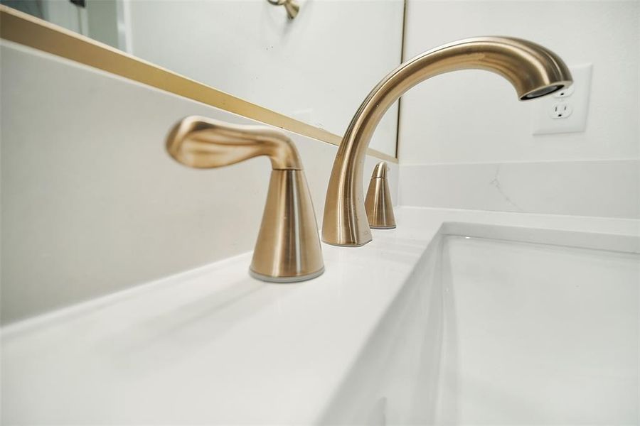 Image 28 of a home in .