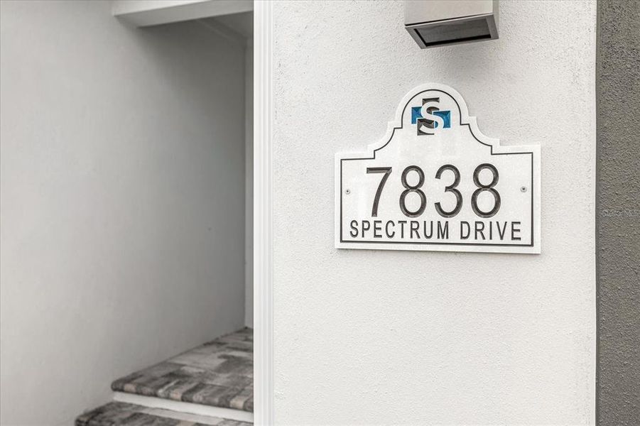 Exterior details and patio area of a home in , Kissimmee (Image 18).