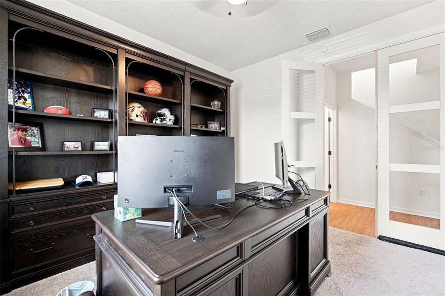Furnished interior view inside a new home in , Land O' Lakes (Image 38).