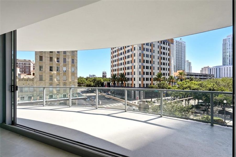 Condo located in St. Petersburg, FL showcasing its design and architecture (Image 31). Condo located in St. Petersburg, FL showcasing its design and architecture (Image 31).