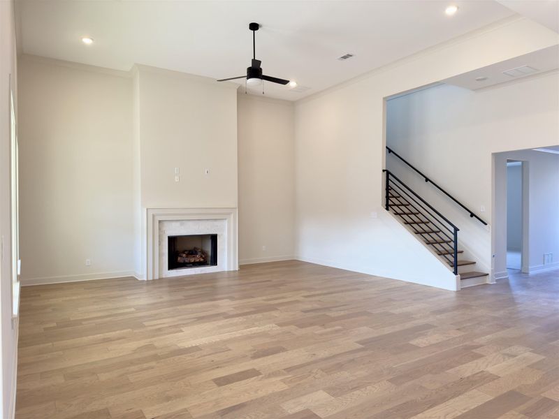 Spacious, unfurnished interior of a new home in White Oak, Arlington (Image 13).