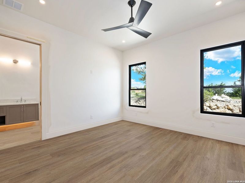 Spacious, unfurnished interior of a new home in , San Antonio (Image 42).