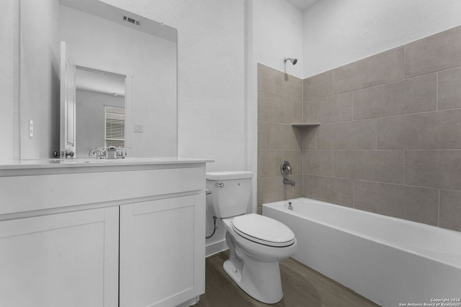 Furnished interior view inside a new home in , New Braunfels (Image 5).