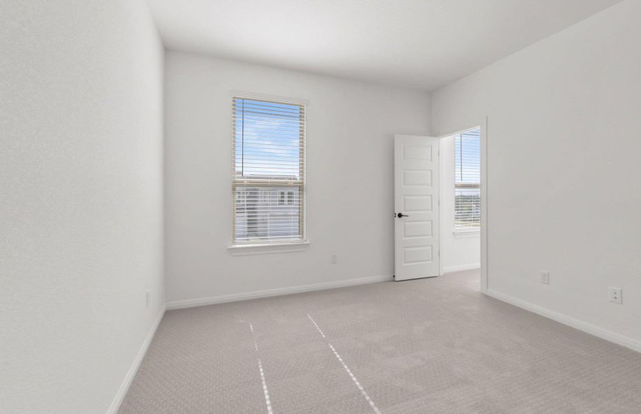 Spacious, unfurnished interior of a new home in Whitestone Preserve, Cedar Park (Image 27).