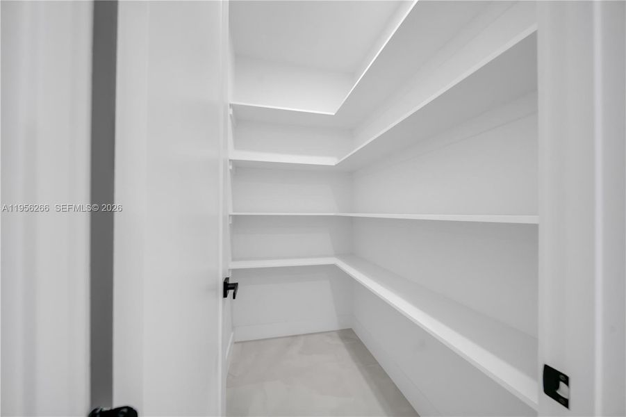 Spacious, unfurnished interior of a new home in , Lehigh Acres (Image 36).