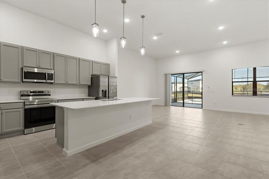 Furnished interior view inside a new home in , Orlando (Image 18).