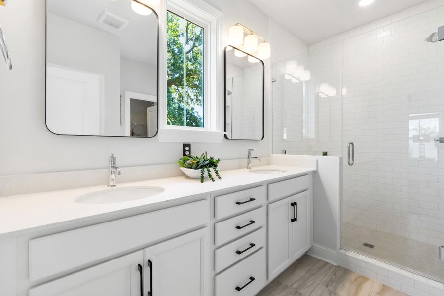 Furnished interior view inside a new home in Oak Bluff, Charleston (Image 42).