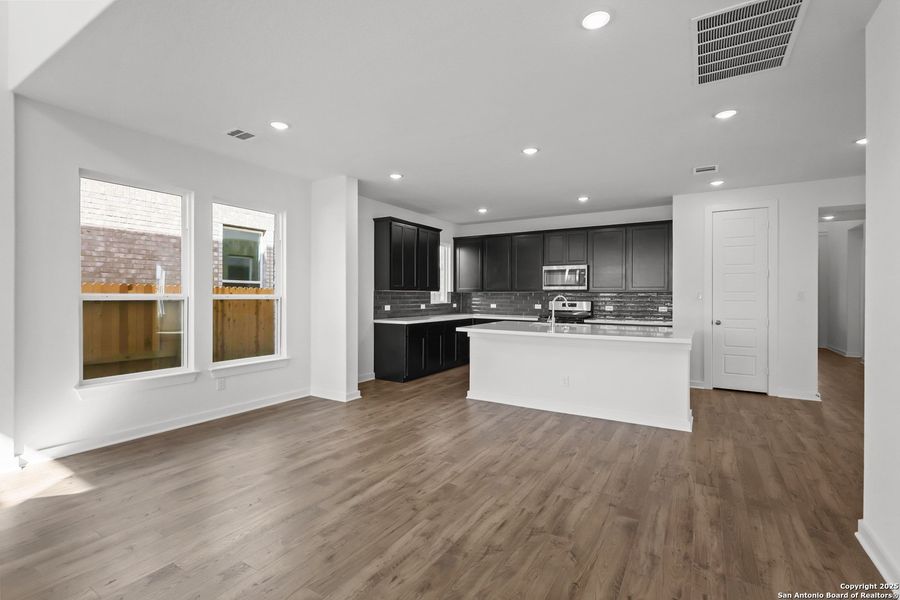 Image 34 of a home in Stillwater Ranch. Image 34 of a home in Stillwater Ranch.