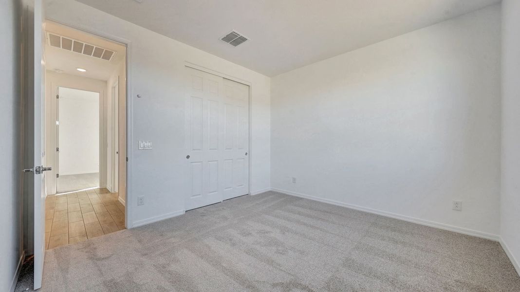 Spacious, unfurnished interior of a new home in Tierra Vistoso, Surprise (Image 12).