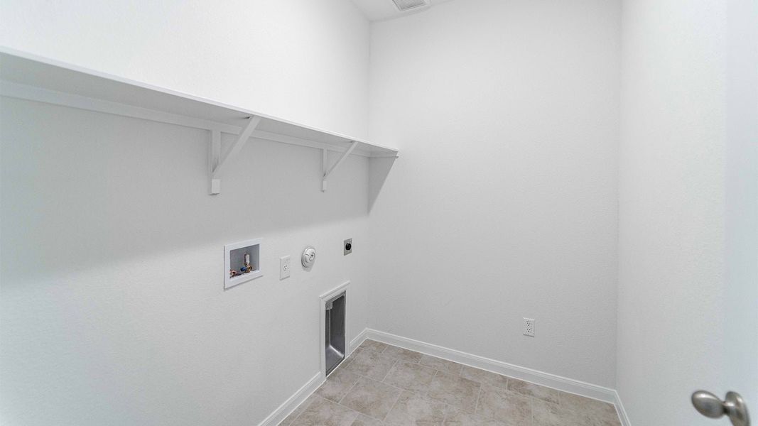 Spacious, unfurnished interior of a new home in Sunfield, Mustang Ridge (Image 34). Spacious, unfurnished interior of a new home in Sunfield, Mustang Ridge (Image 34).