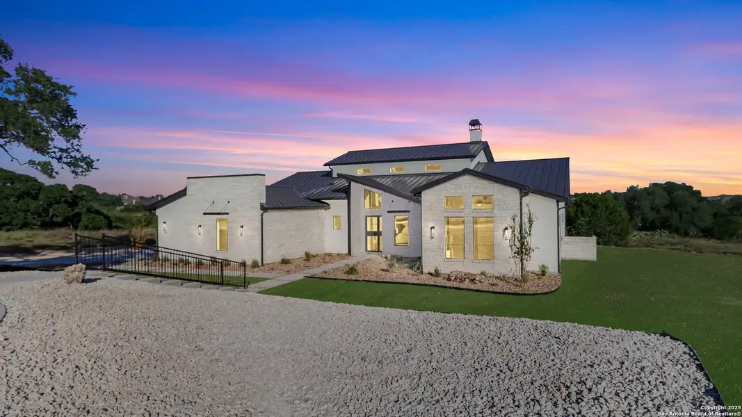 Image 39 of a home in .