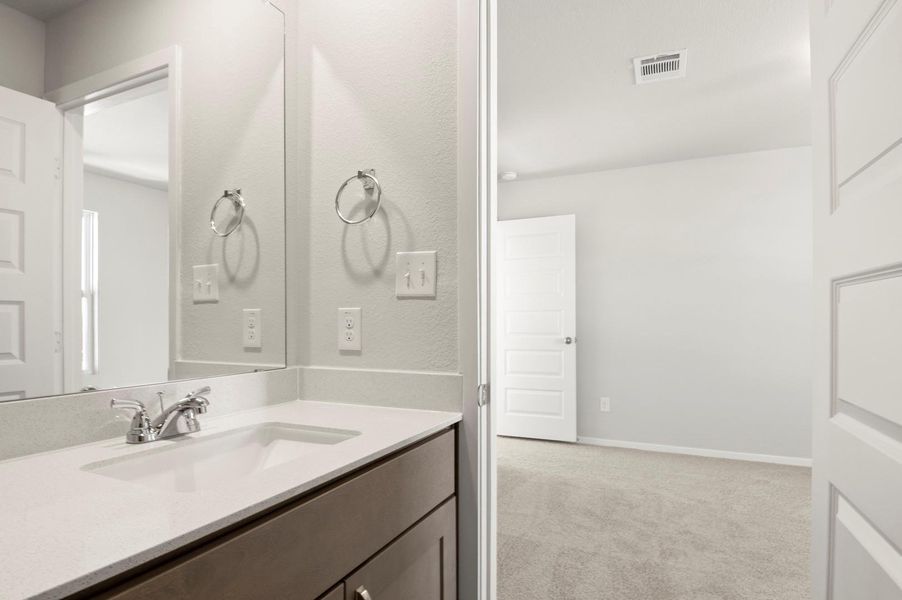 Furnished interior view inside a new home in Harvest Ridge, Elgin (Image 11).