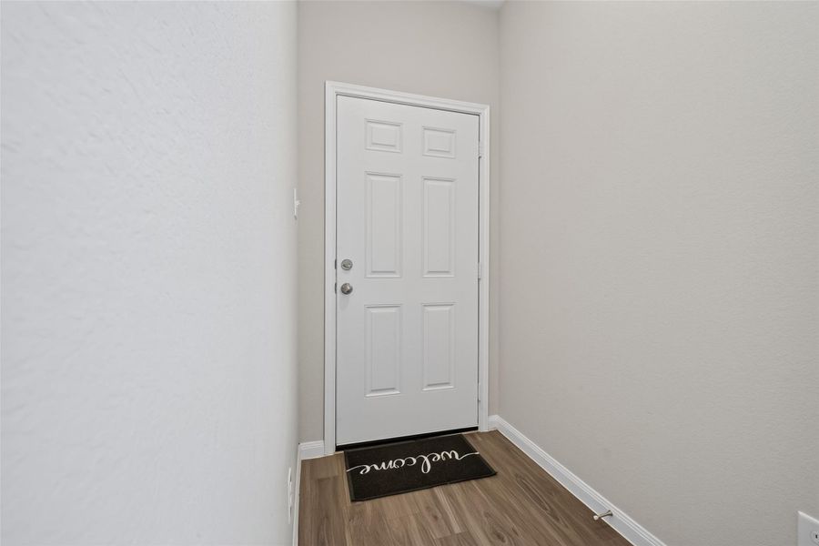 Spacious, unfurnished interior of a new home in Charleston Heights, Rosharon (Image 13).