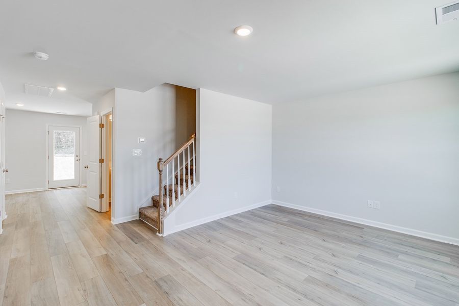 Spacious, unfurnished interior of a new home in Haynes Park, Columbia (Image 12).