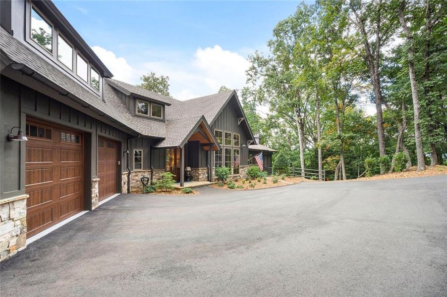 Image 78 of a home in .