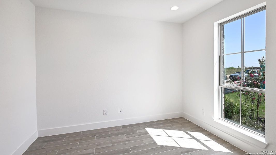Spacious, unfurnished interior of a new home in Homestead 55', Cibolo (Image 20). Spacious, unfurnished interior of a new home in Homestead 55', Cibolo (Image 20).