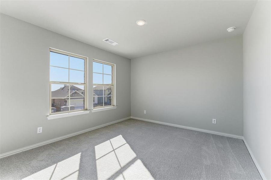 Spacious, unfurnished interior of a new home in Liberty Pointe, Gainesville (Image 25).