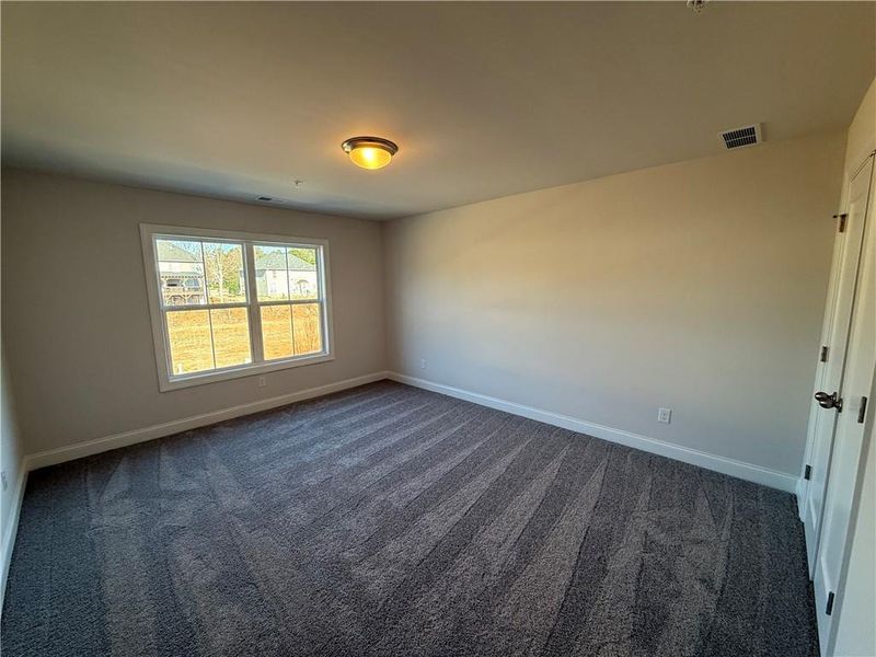 Spacious, unfurnished interior of a new home in , Marietta (Image 23).