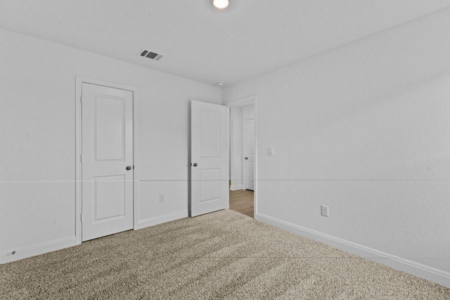 Spacious, unfurnished interior of a new home in Riverview, Georgetown (Image 29).