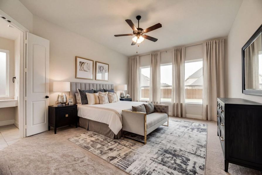 Representative furnished interior of a home built from the Fenestra by Grand Homes in Edgewater, Fate (Image 13). Representative furnished interior of a home built from the Fenestra by Grand Homes in Edgewater, Fate (Image 13).