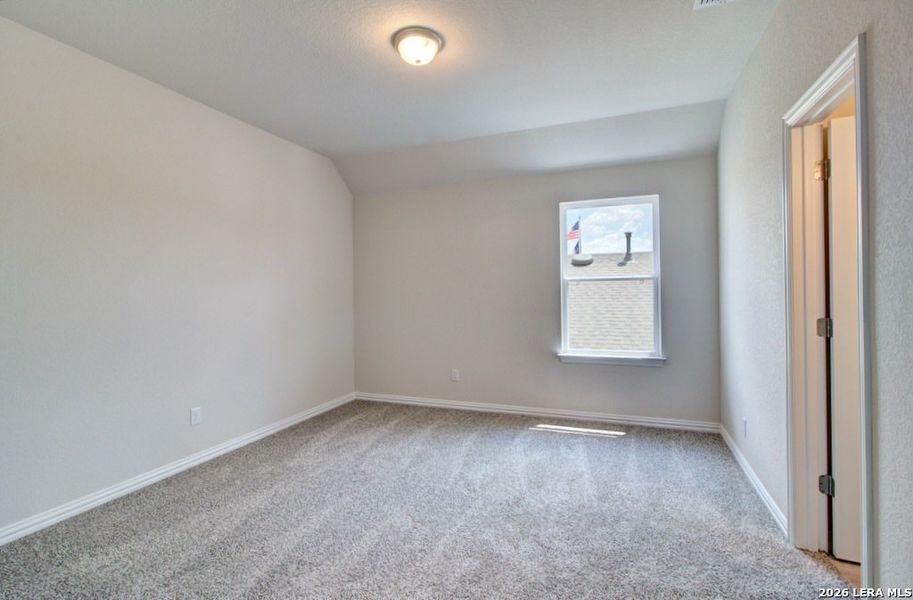 Spacious, unfurnished interior of a new home in The Crossvine, Schertz (Image 14).
