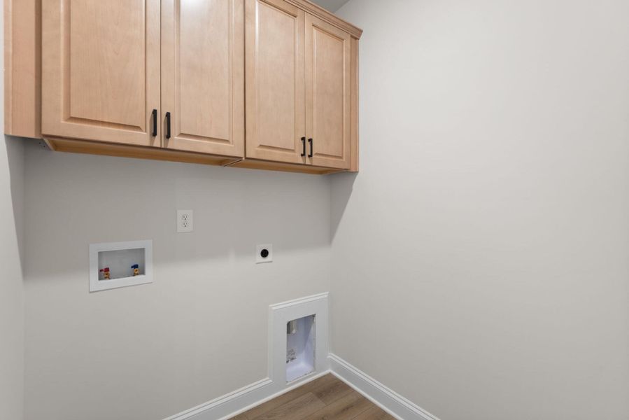 Spacious, unfurnished interior of a new home in Redland, Advance (Image 13). Spacious, unfurnished interior of a new home in Redland, Advance (Image 13).