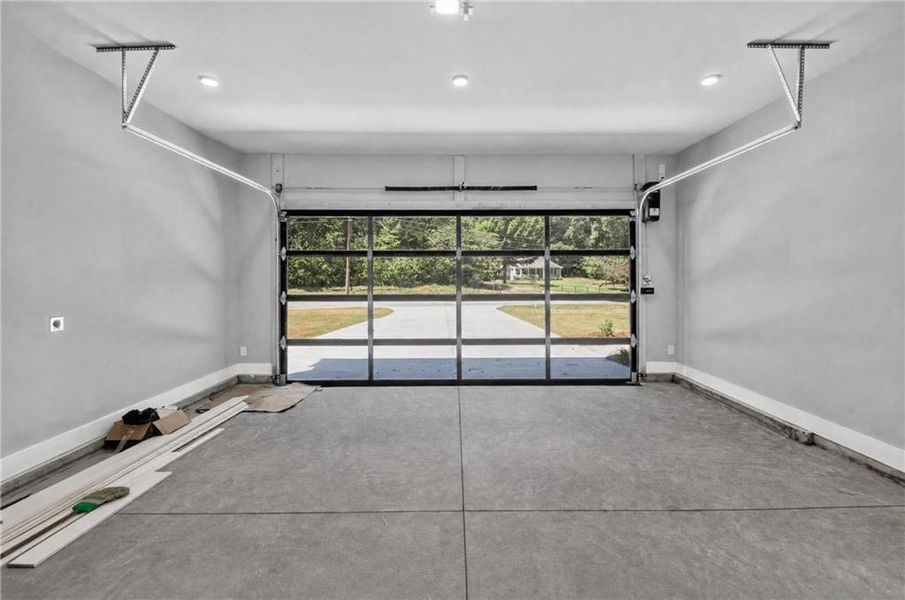 Spacious, unfurnished interior of a new home in , Stone Mountain (Image 149). Spacious, unfurnished interior of a new home in , Stone Mountain (Image 149).