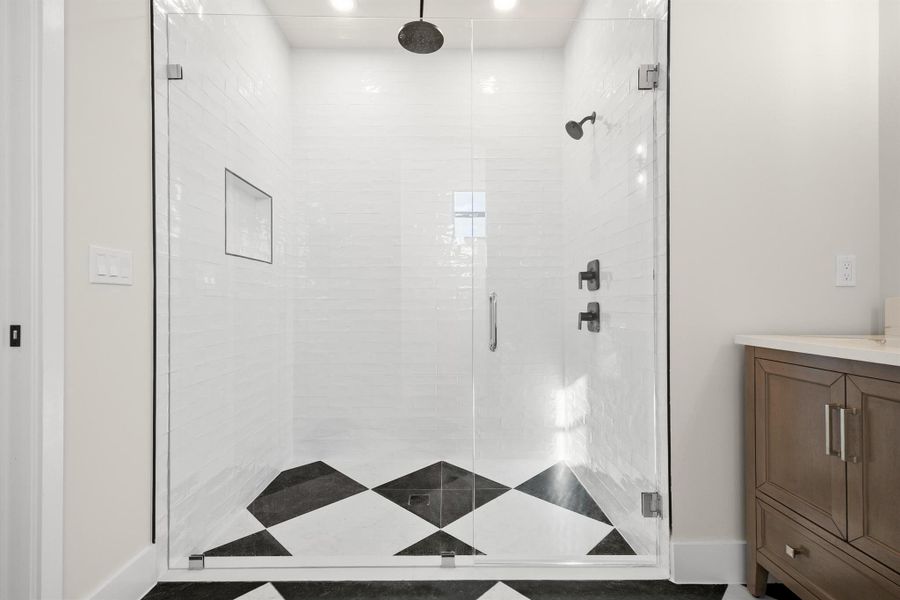 Image 57 of a home in .