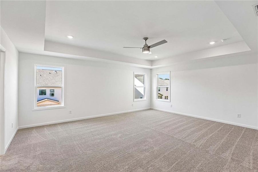 Spacious, unfurnished interior of a new home in Eastlyn Crossing, Flowery Branch (Image 25).
