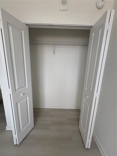 Spacious, unfurnished interior of a new home in , Orlando (Image 8).