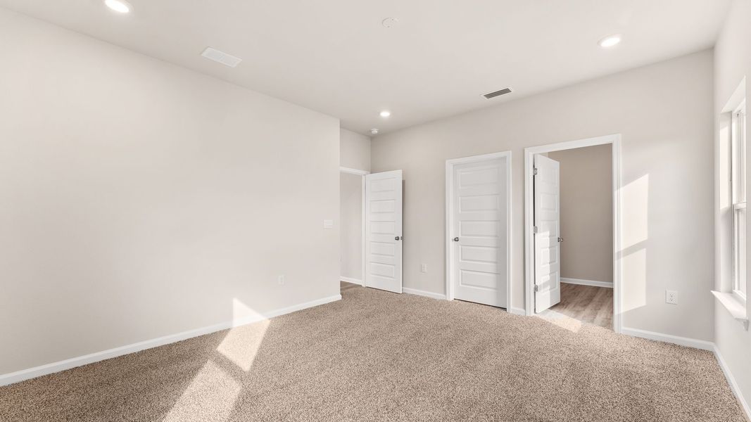 Spacious, unfurnished interior of a new home in Liberty, Panama City (Image 22).