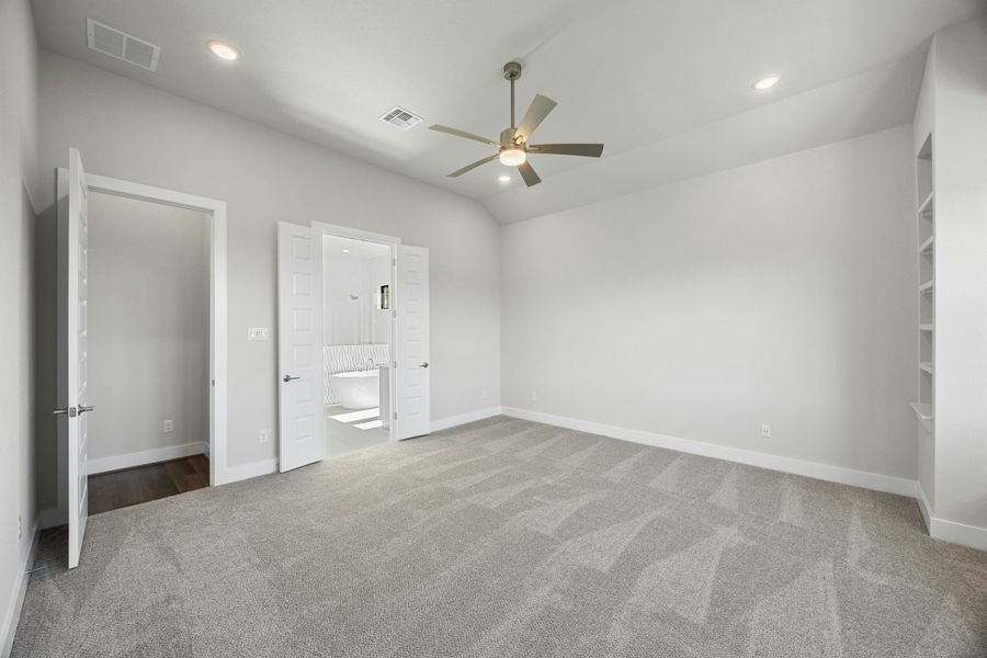 Spacious, unfurnished interior of a new home in Riverstone, Georgetown (Image 28).