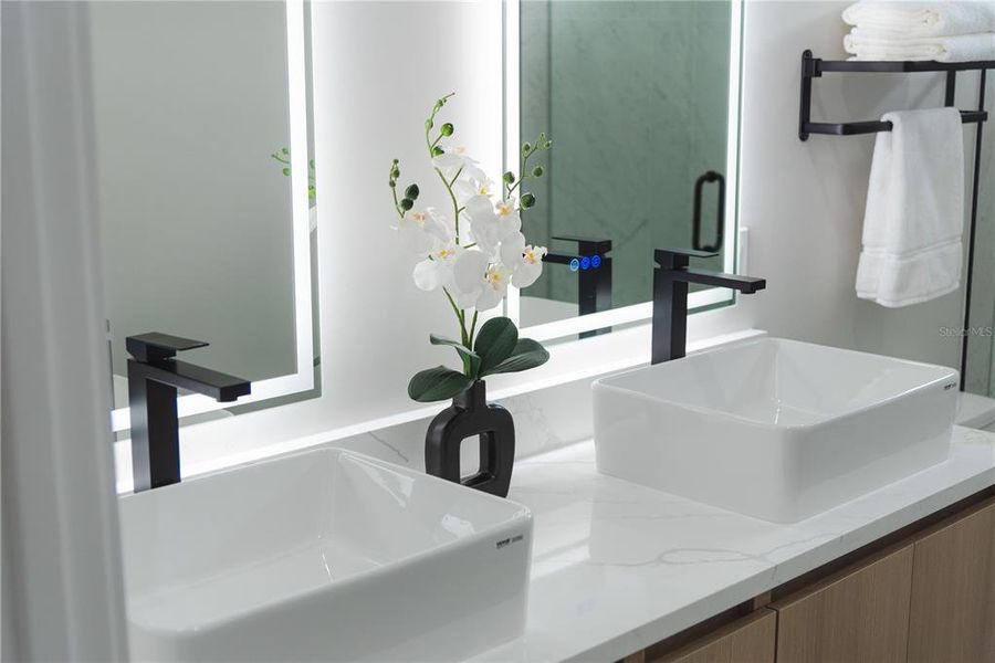 Close-up of interior finishes inside a home in , Tampa (Image 20).