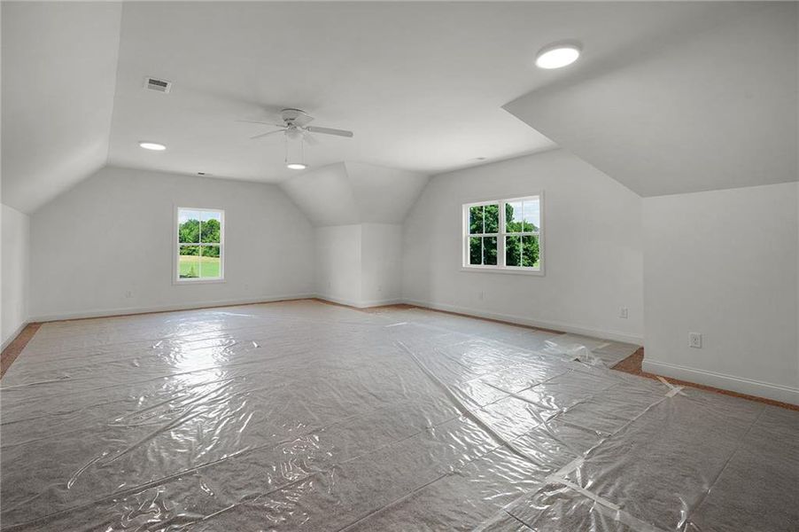 Spacious, unfurnished interior of a new home in , Calhoun (Image 26).