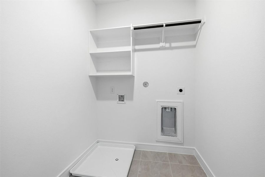 Spacious, unfurnished interior of a new home in Bridgeland Central, Cypress (Image 32). Spacious, unfurnished interior of a new home in Bridgeland Central, Cypress (Image 32).