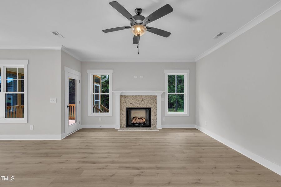 21-358 Coats Rdg Dr-26