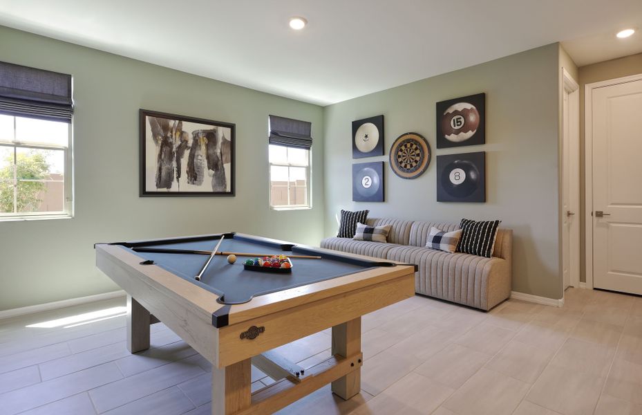 Representative furnished interior of a home built from the Amethyst by Ashton Woods in Rancho Mirage, Maricopa (Image 6).