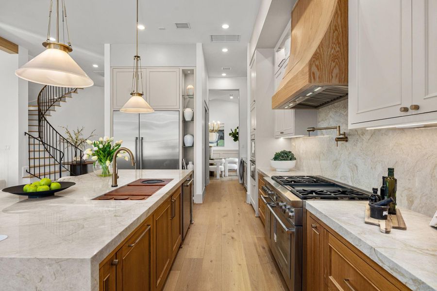 Taj-Mahal waterfall edge on extra large island. Taj-Mahal waterfall edge on extra large island.