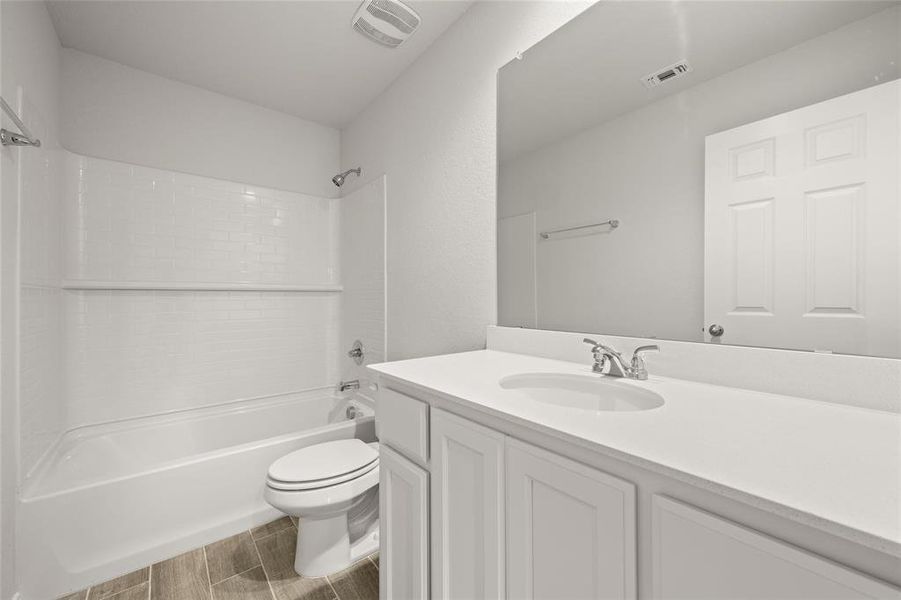 2661 Streamside Bathroom1