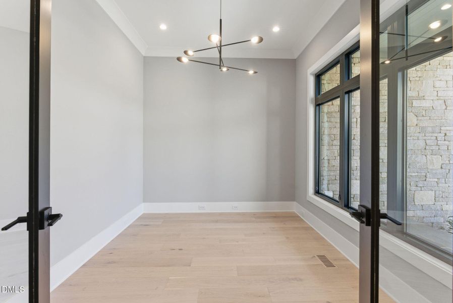 403 Carolyn Court-21