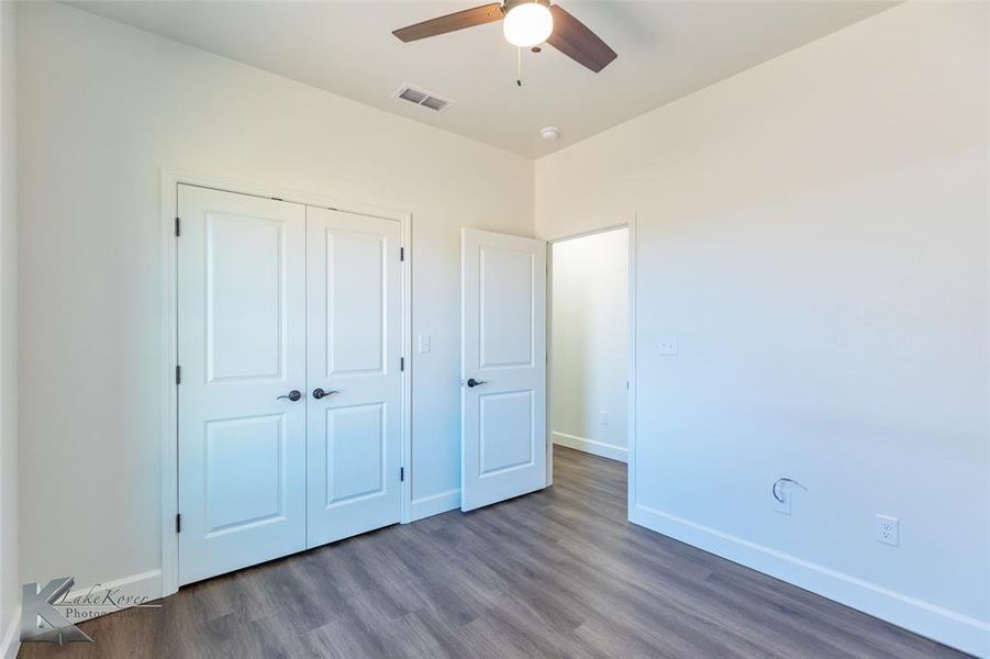 Spacious, unfurnished interior of a new home in , Abilene (Image 13).