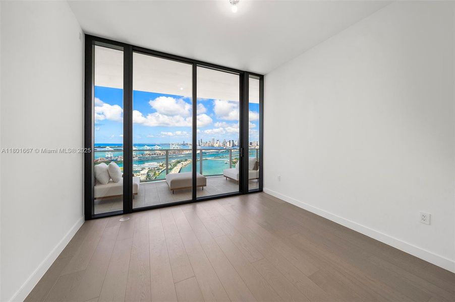 Spacious, unfurnished interior of a new home in , Miami Beach (Image 16). Spacious, unfurnished interior of a new home in , Miami Beach (Image 16).